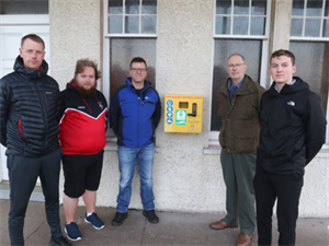 Community effort sees defibrillator “parked” at the Bignold!