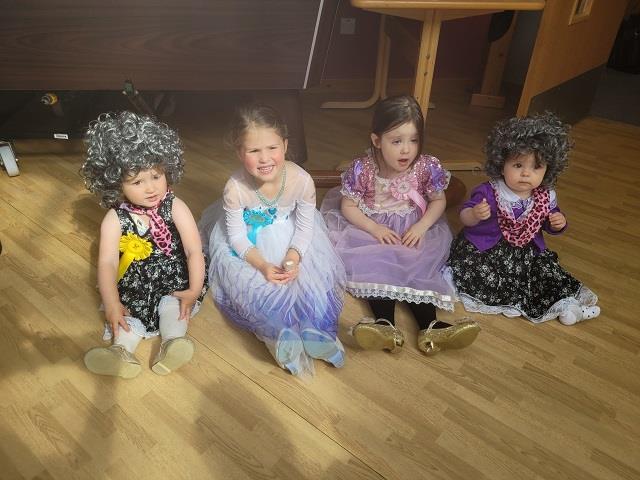 Peedie Parade Princesses at Smiddybrae House