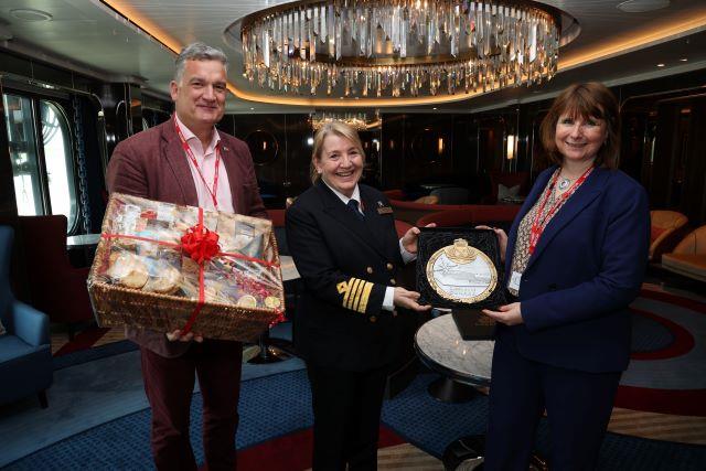 Queen Anne liner visit - Jim Buck, Captain, Karen Greaves