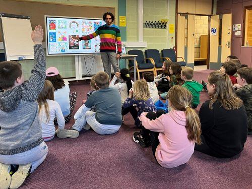 Shapinsay bairns “inspired” by poet